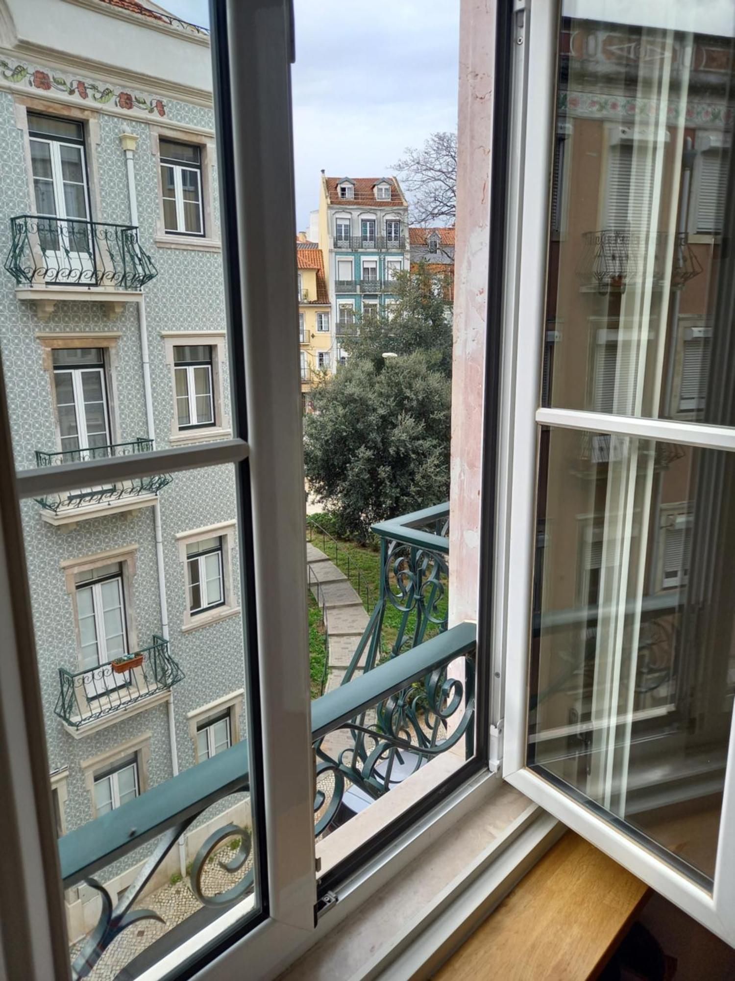Charme Et Confort Au Coeur De Graca Lisboa Oda fotoğraf